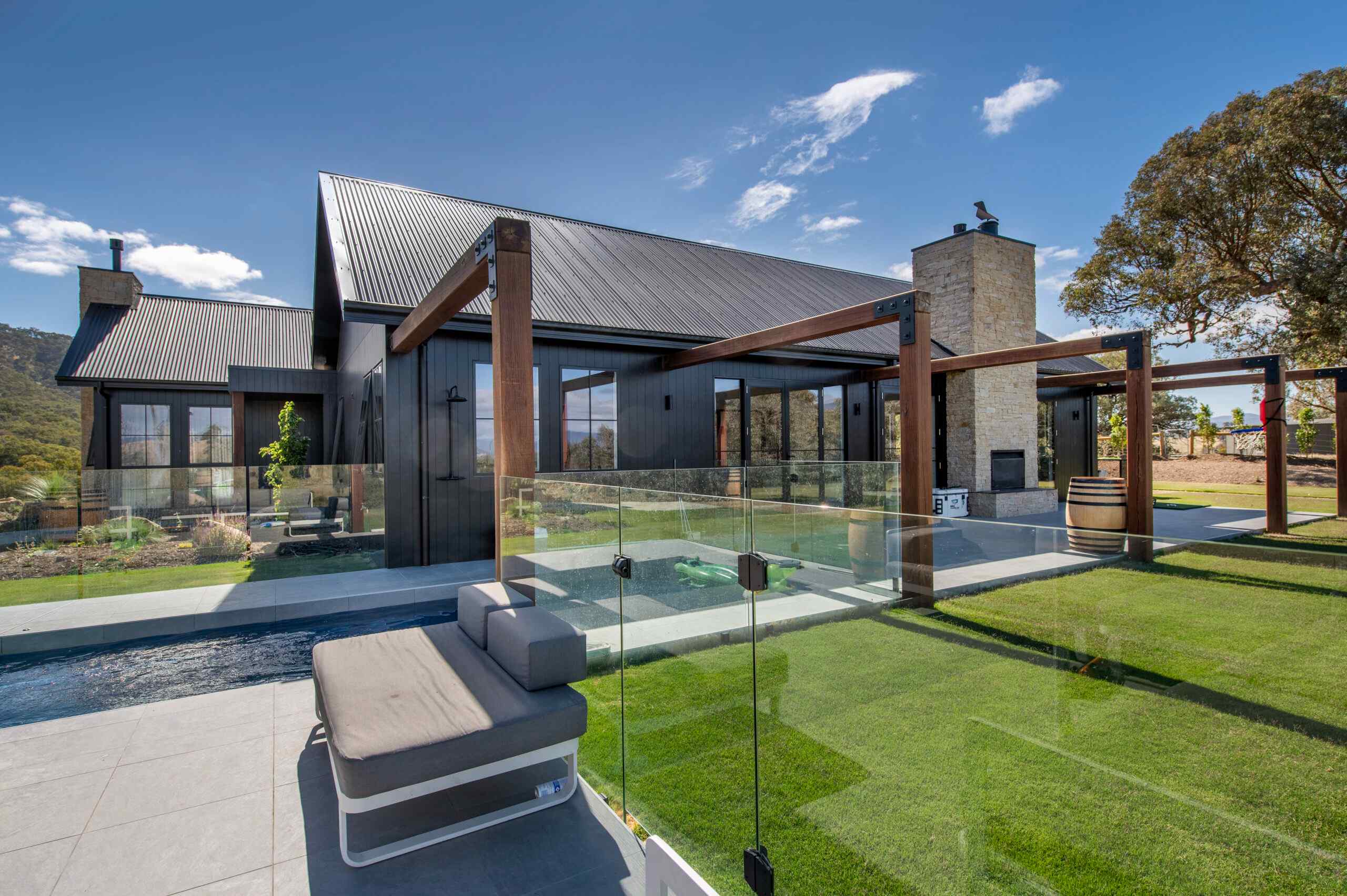 frameless glass Melbourne